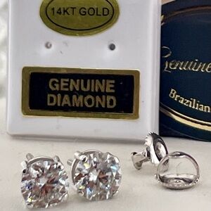 14K w/screws 1ct Diamond Pair. .50ct each 1/2ct each white Gold